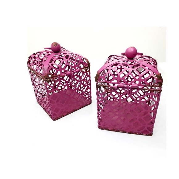 New 1 Cage Fuchsia Distressed Candle Holder Decor - Picture 3 of 6